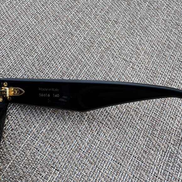 Pre-owned Louis Vuitton Black LV Cut Sunglasses 2022 - Picture 5 of 13